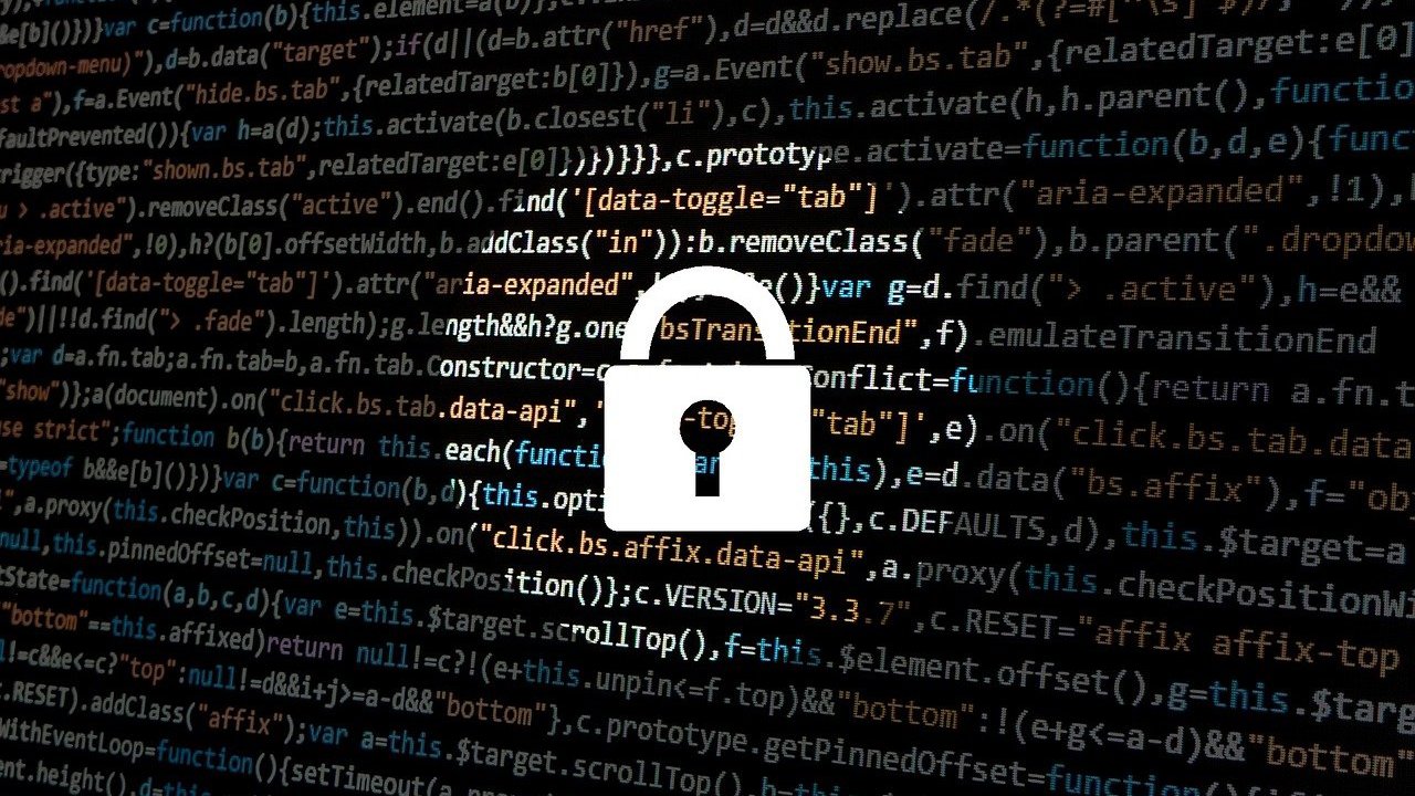 hacker-1944688_1280.jpg